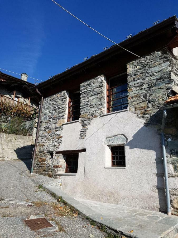 Appartamento Rosa Alpina Tra Il Casino E Le Terme Di Saint Vincent Exterior photo